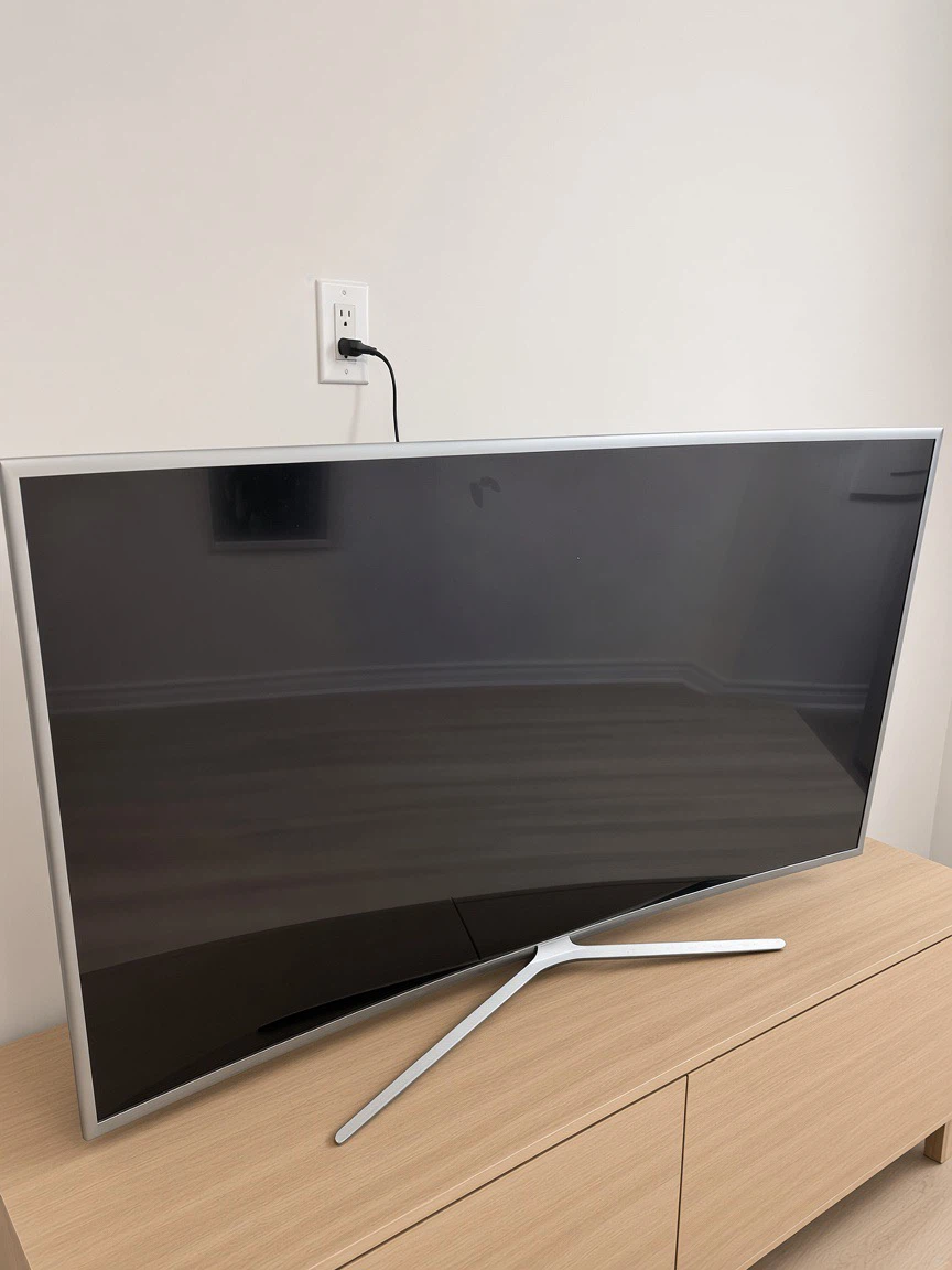 Samsung 55” Curved 4K UHD Smart TV Model: UN55KU6300