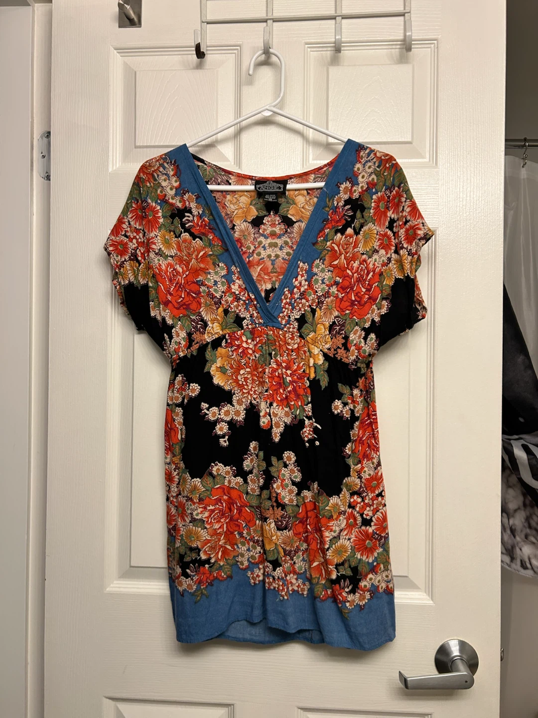 2000s Vintage Angie Floral Print Blouse