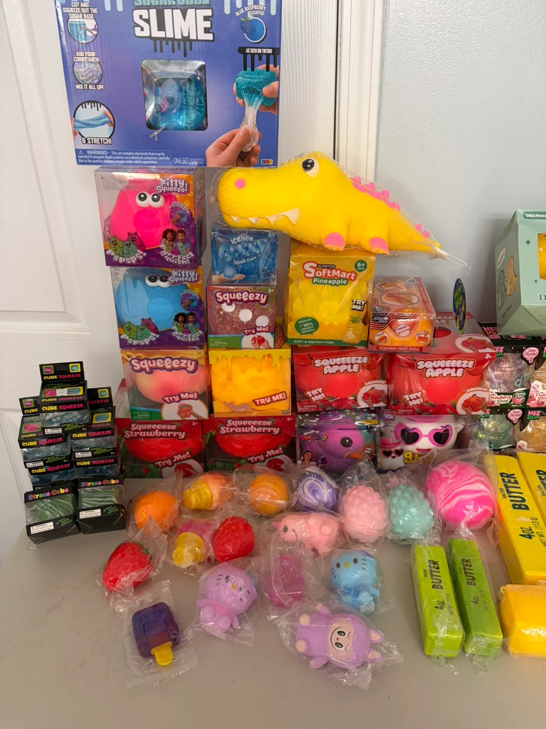 SQUISHYS/ SQUEEZE - photo 2