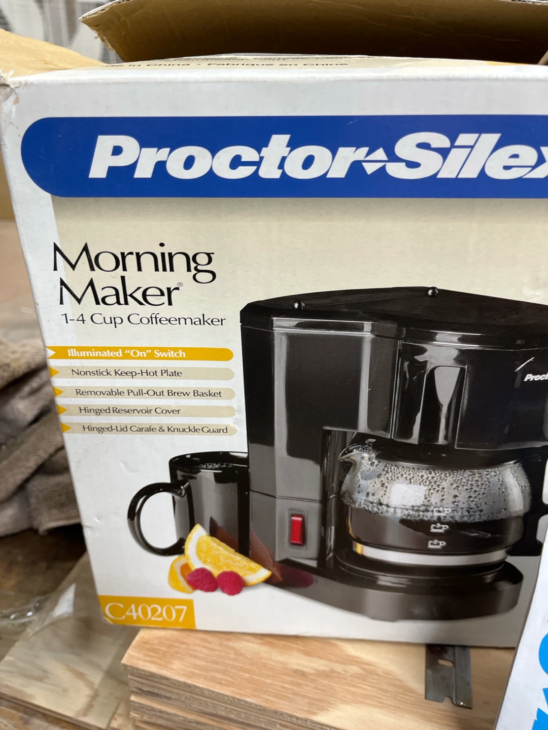 Proctor Silex Morning Maker 4-Cup Coffeemaker - photo 2
