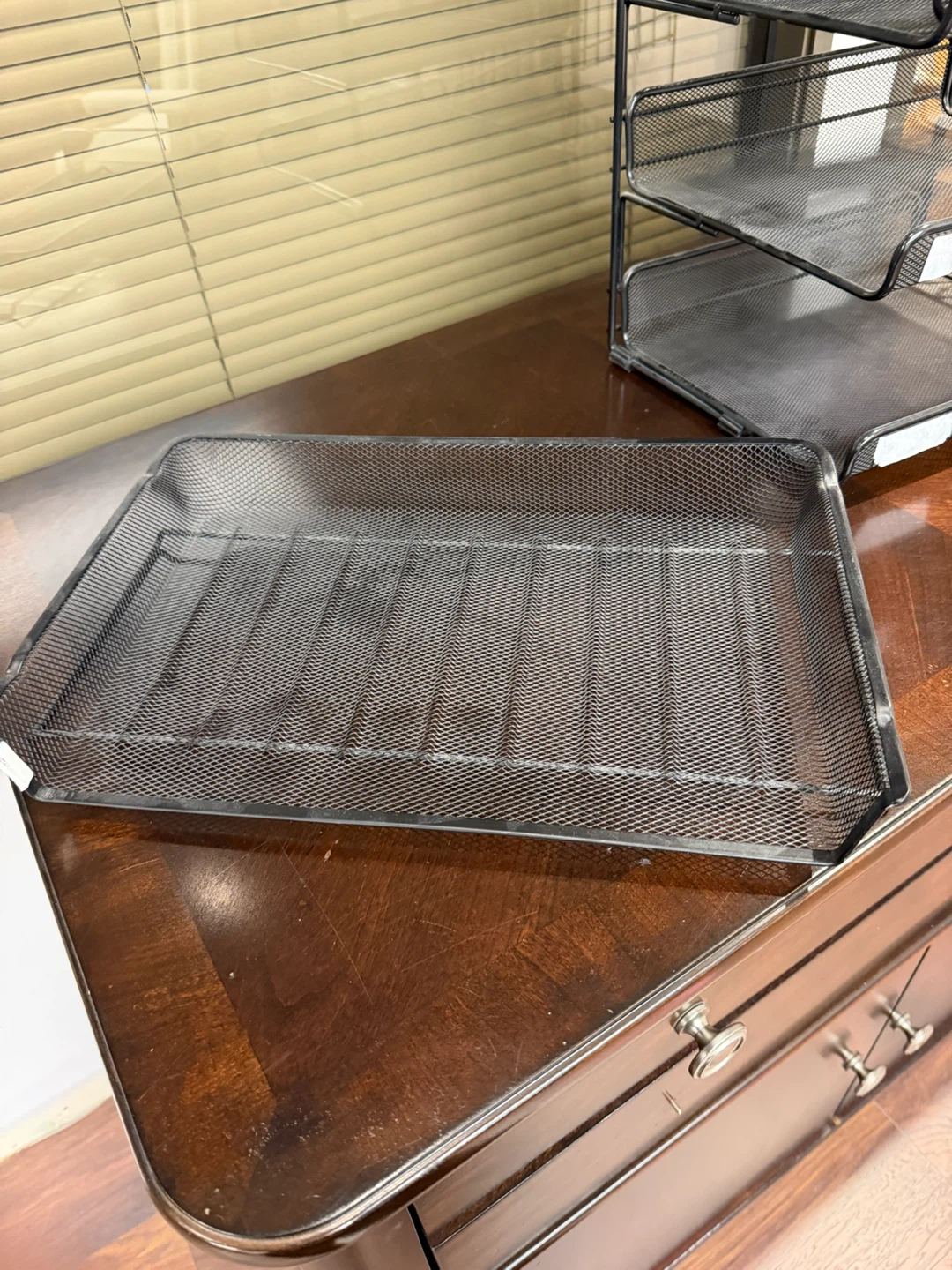 Black Metal Mesh Letter Tray - photo 2