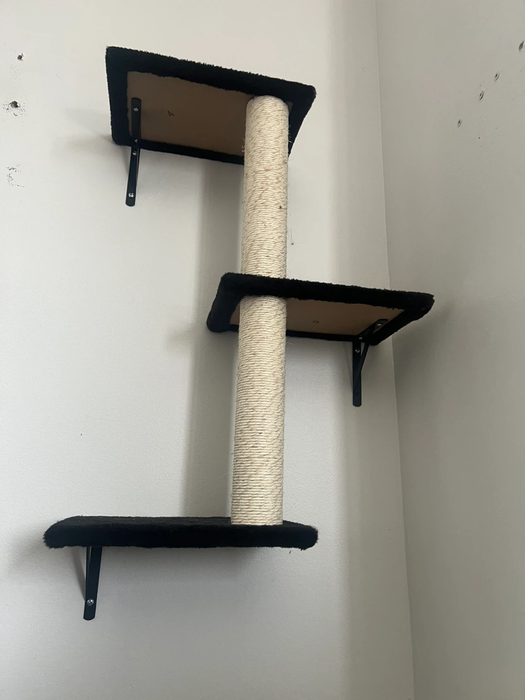 Wall-Mounted Cat Climbing Shelves - photo 2