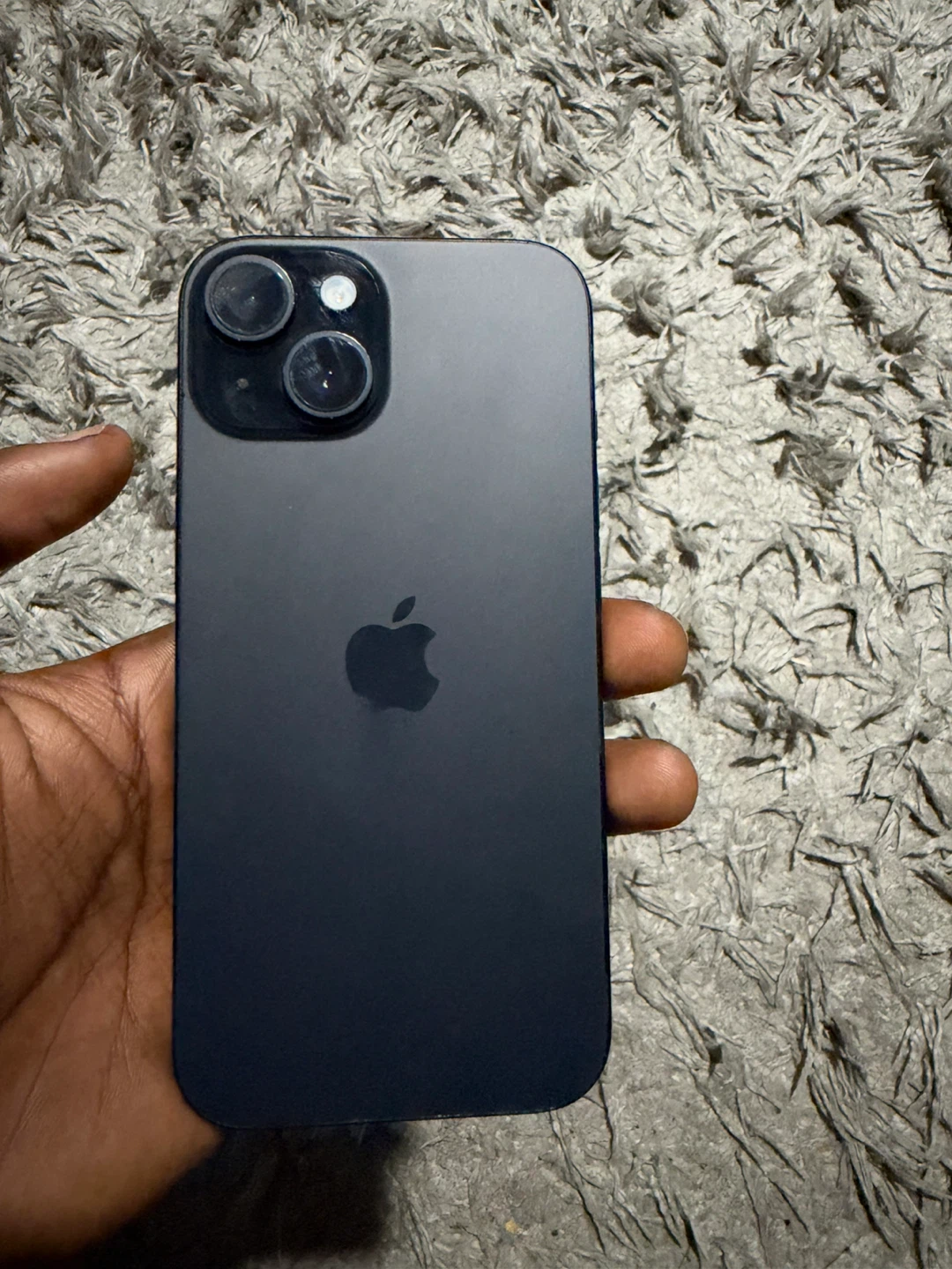 Apple iPhone 15 Midnight