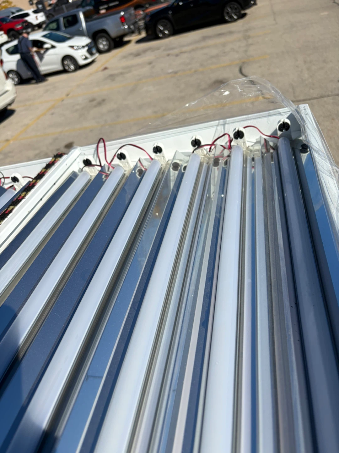 6 LAMP LINEAR LED HIGH BAY FIXTURE, LED T5 TUBE READY, 120-277V - photo 3
