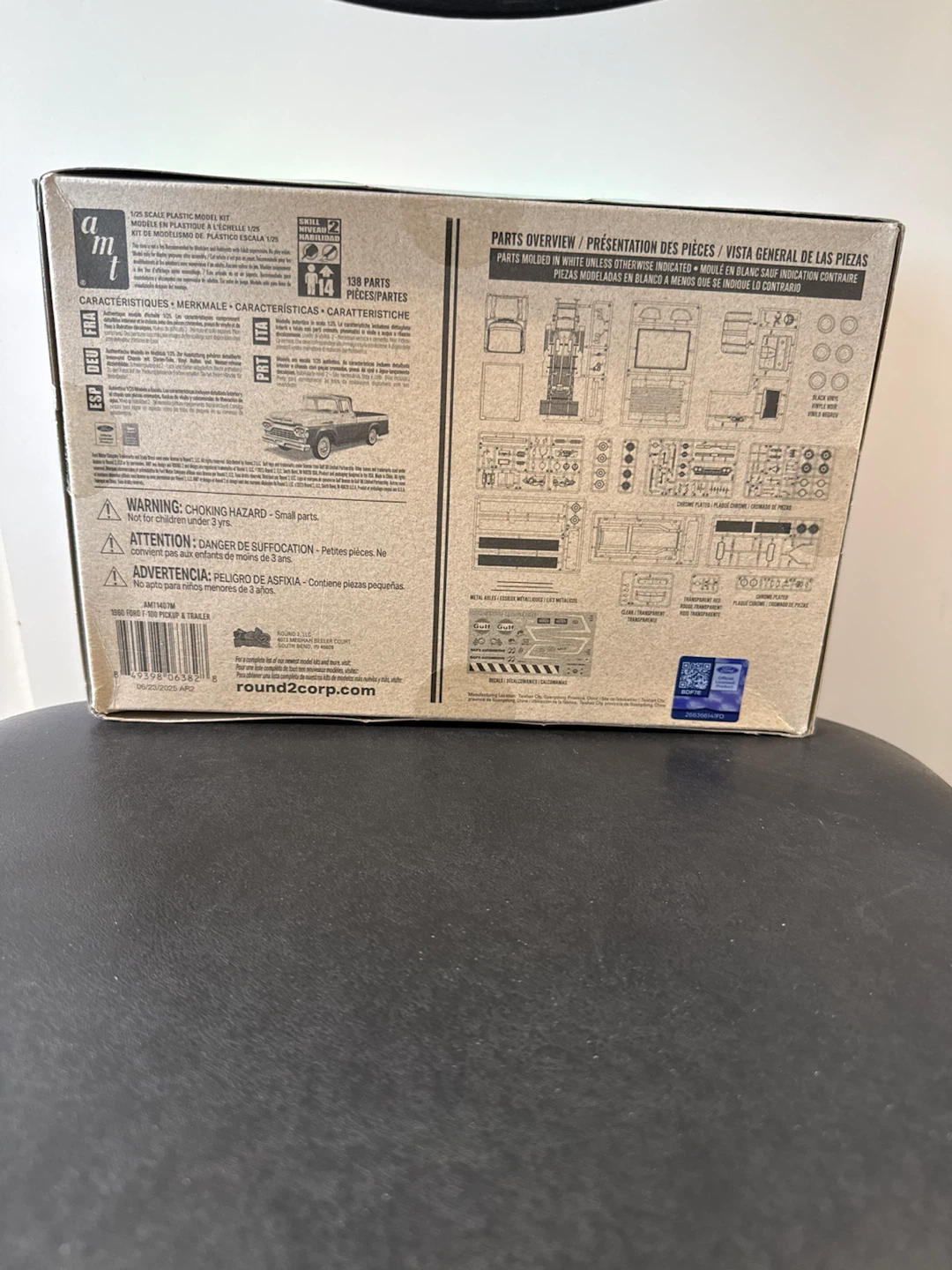 AMT 1960 Ford F-100 Pickup Model Kit - photo 2