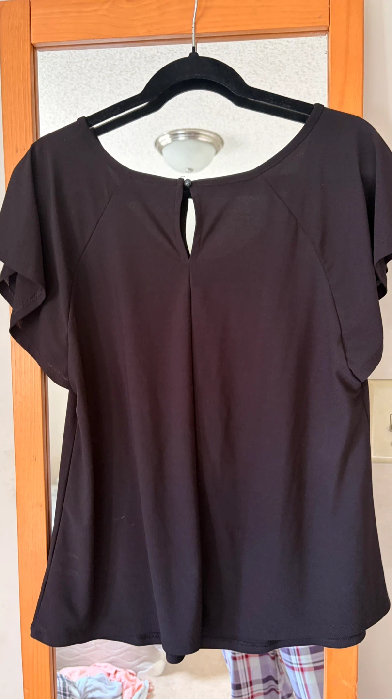 Black flutter sleeve blouse - photo 2