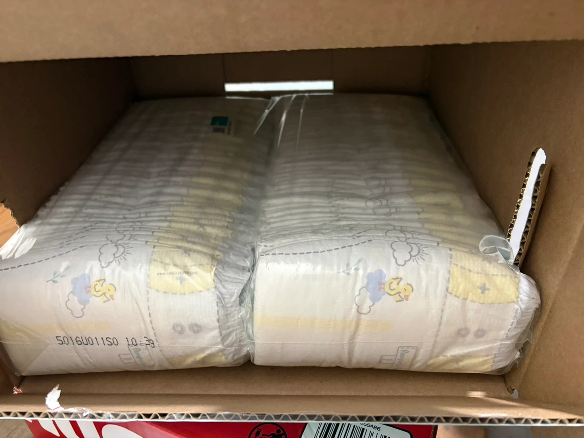 New pampers swaddles size 1 count 80 sealed pack - photo 3