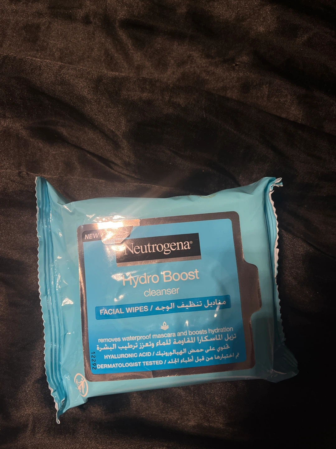 Neutrogena facial wipes