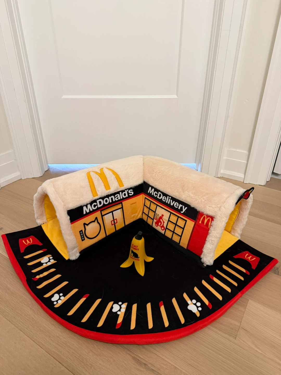 McDonald's McDelivery Cat Bed - photo 3