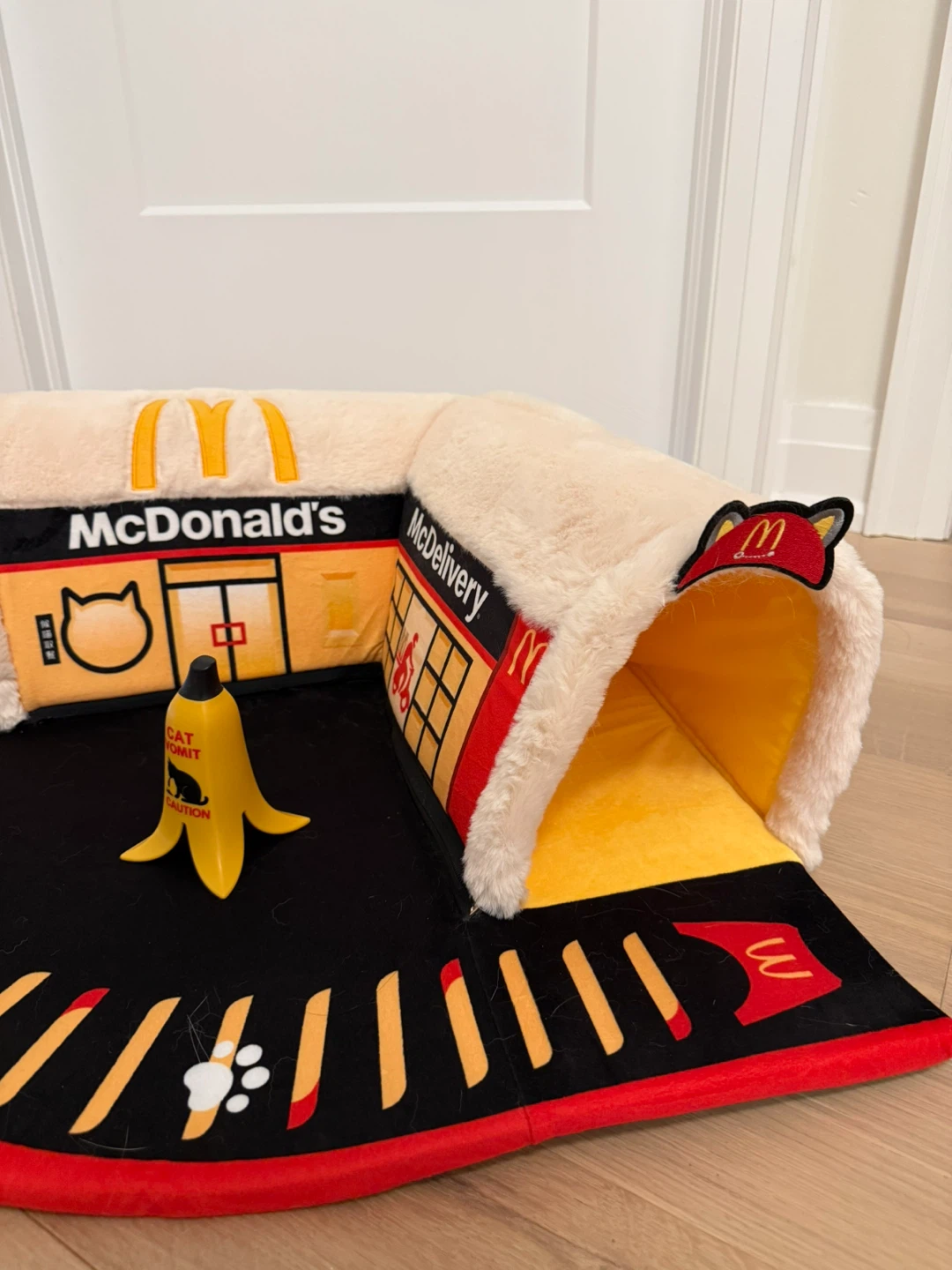 McDonald's McDelivery Cat Bed - photo 2