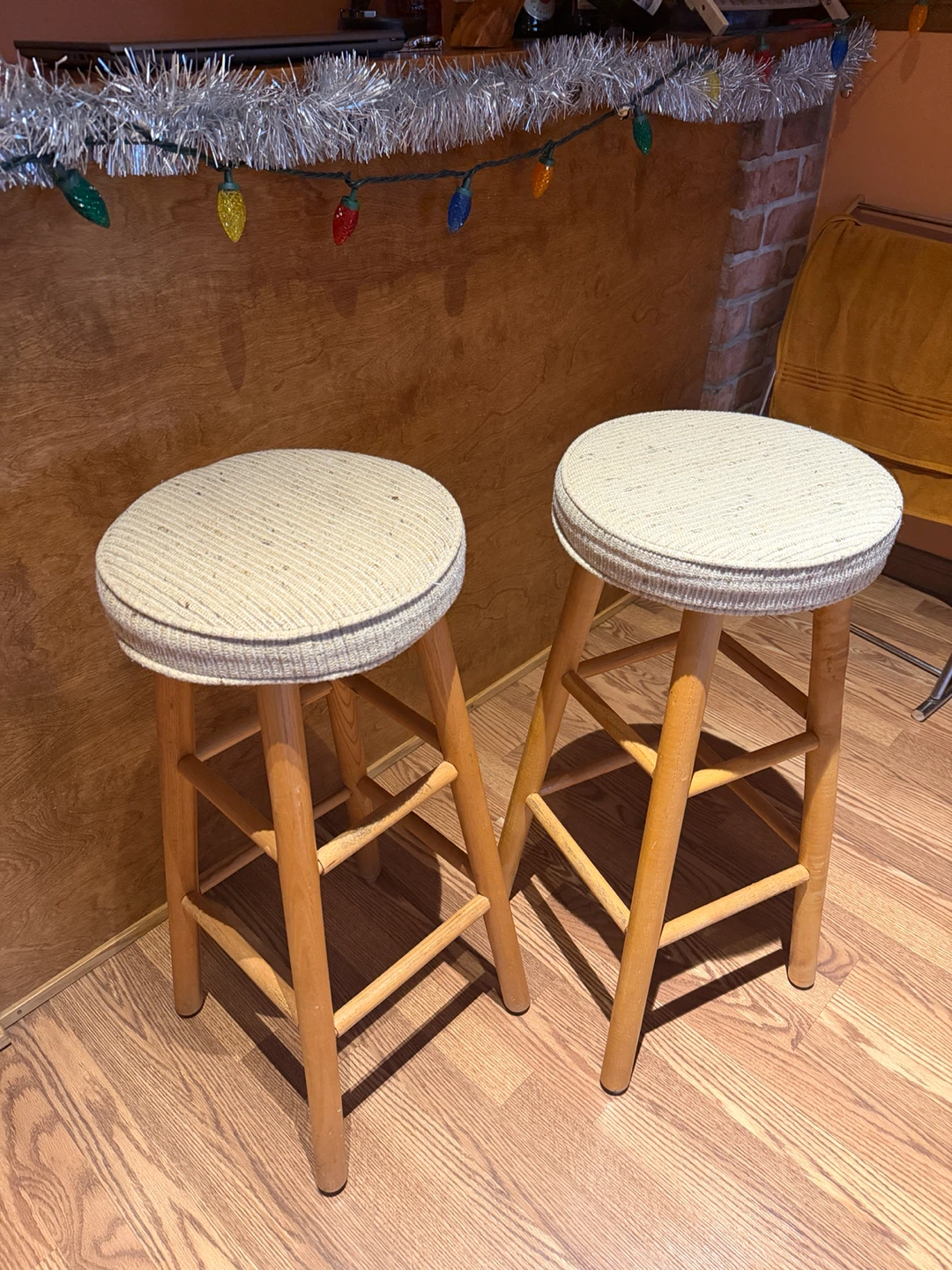 Set of 2 Wooden Bar Stools and 3 tables - photo 2