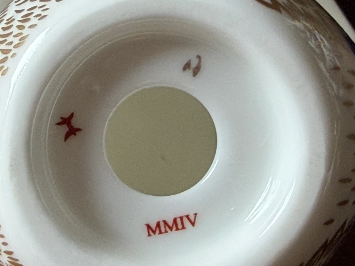 Royal Crown Derby Bird Paperweight - photo 5