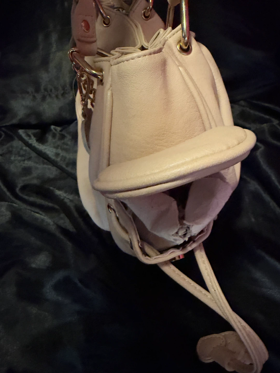Juicy Couture Cream Shoulder Bag with Gold Accents - photo 4