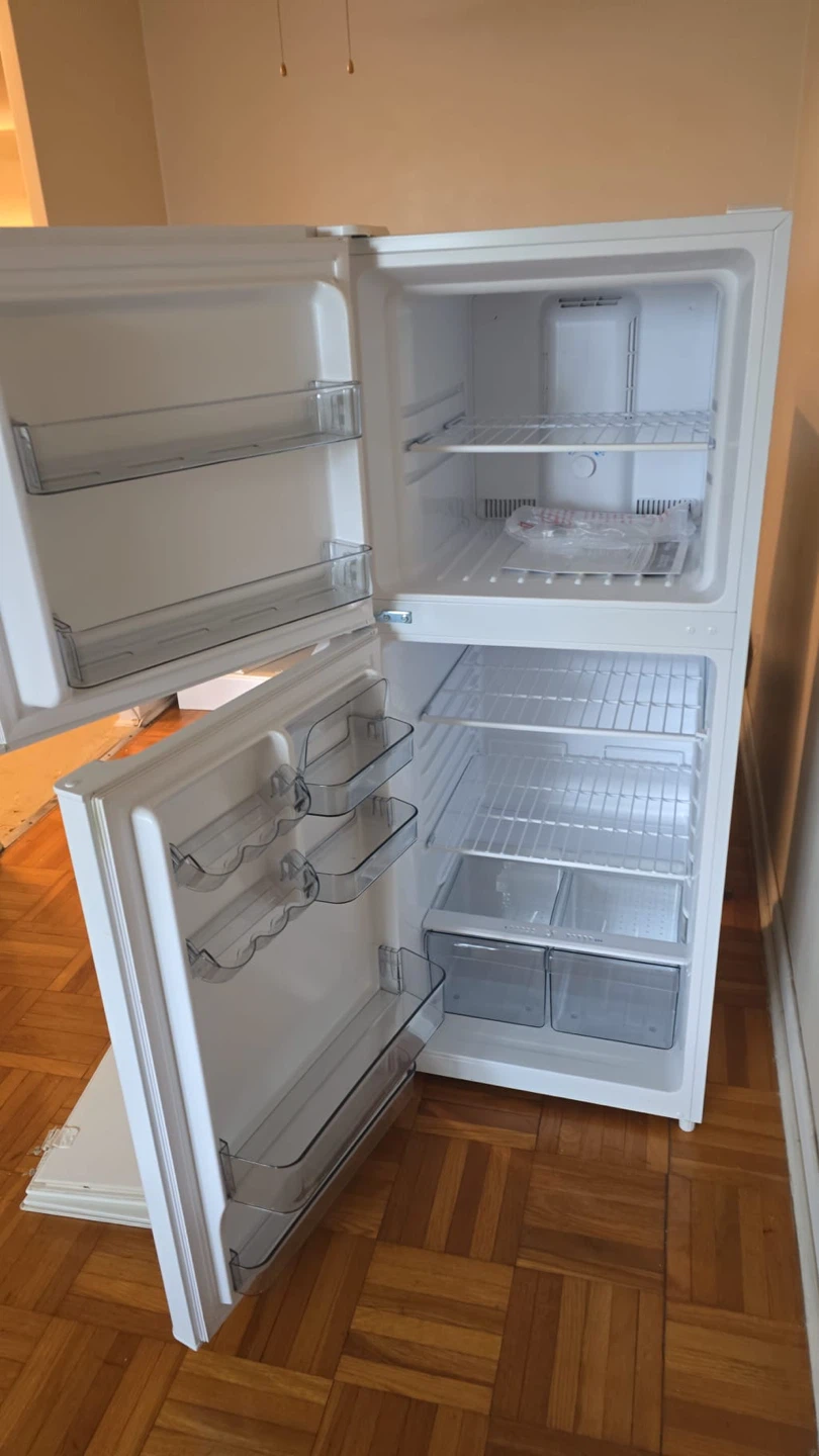 Danby White Apartment Fridge - photo 2