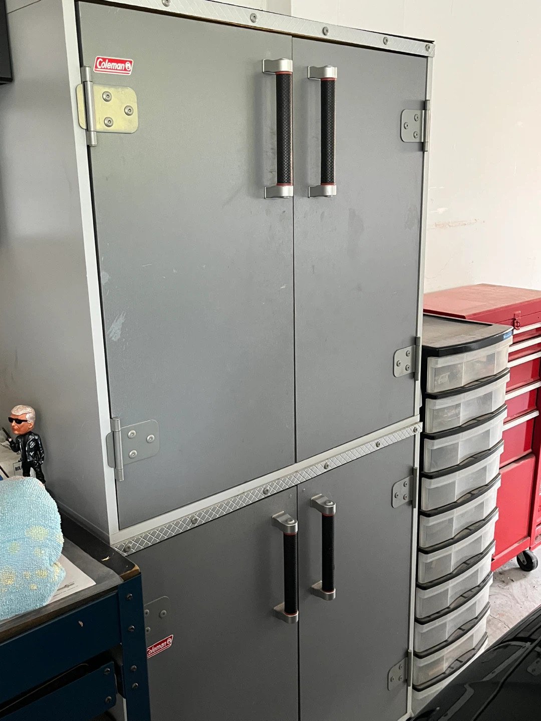Coleman storage cabinets - photo 4
