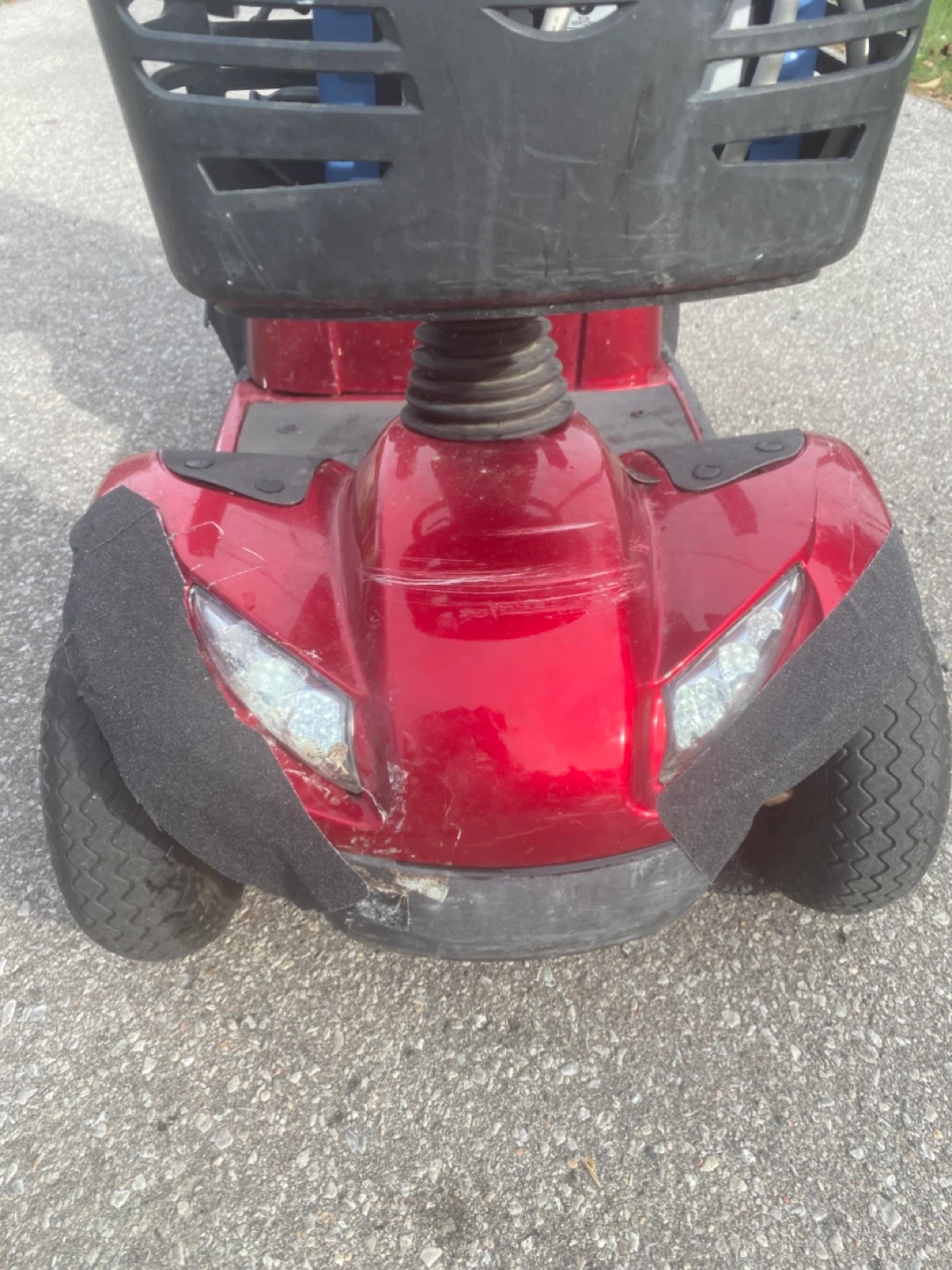 Invacare Leo Mobility Scooter - photo 2