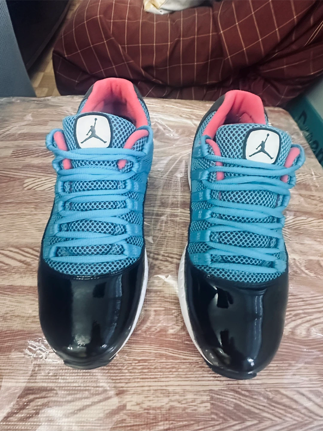 Jordan CMFT Viz Air 11 sneakers