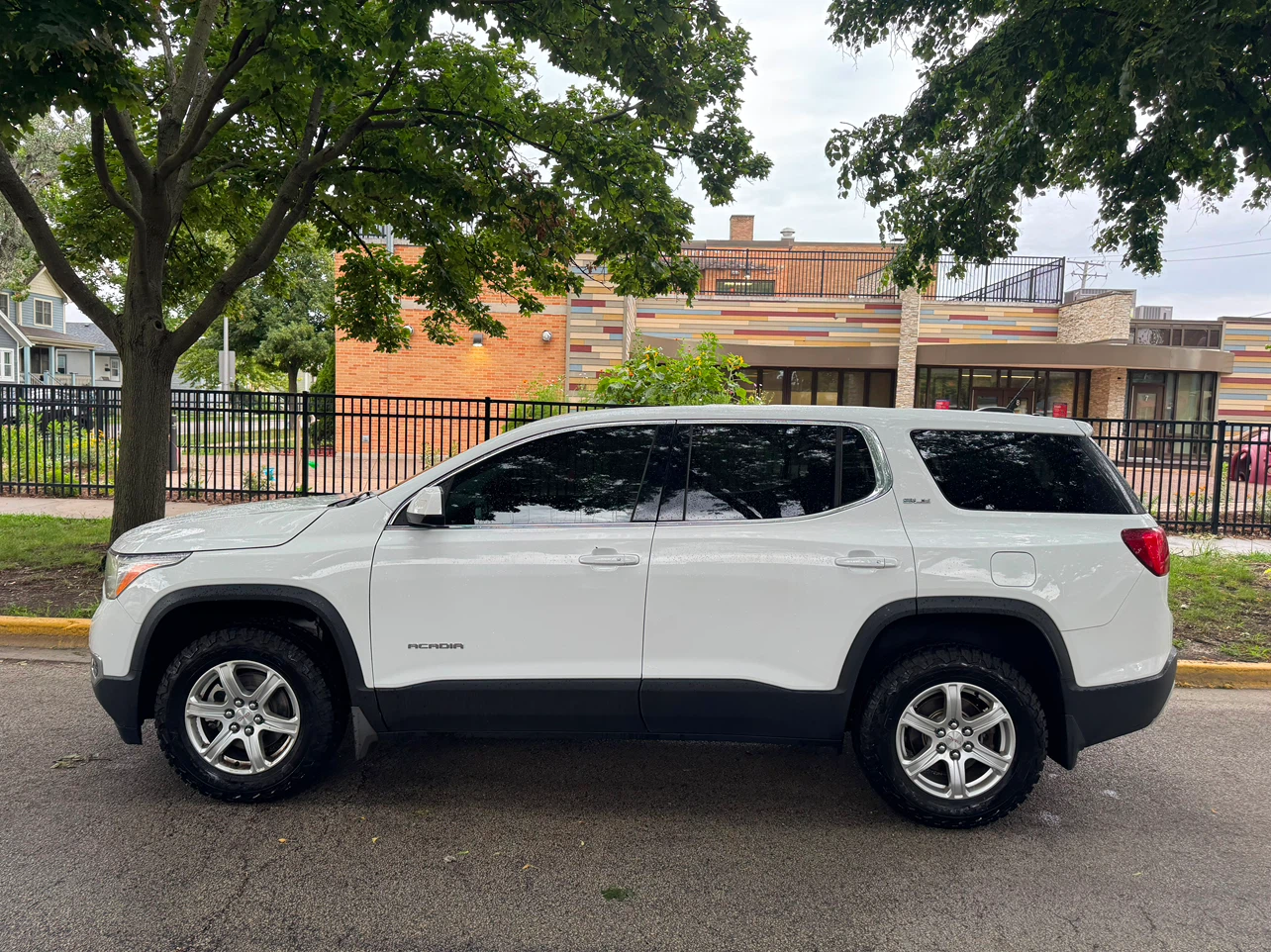 2019 GMC Acadia SLE AWD - photo 3