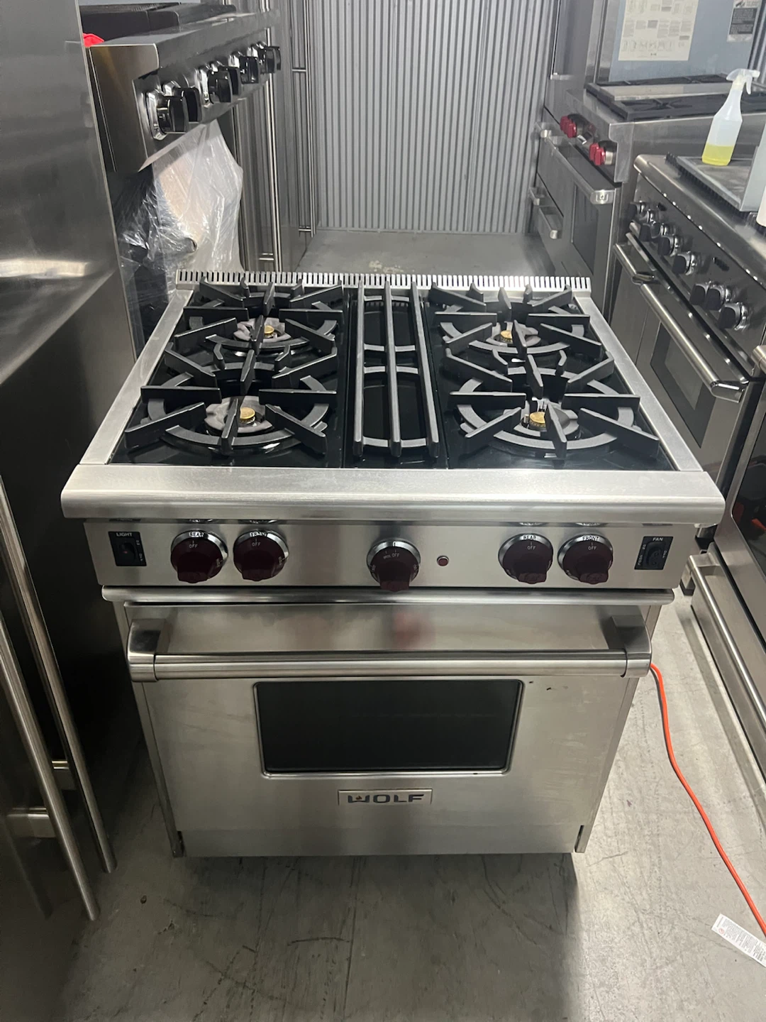 Wolf 30-inch Stainless Steel Gas Range