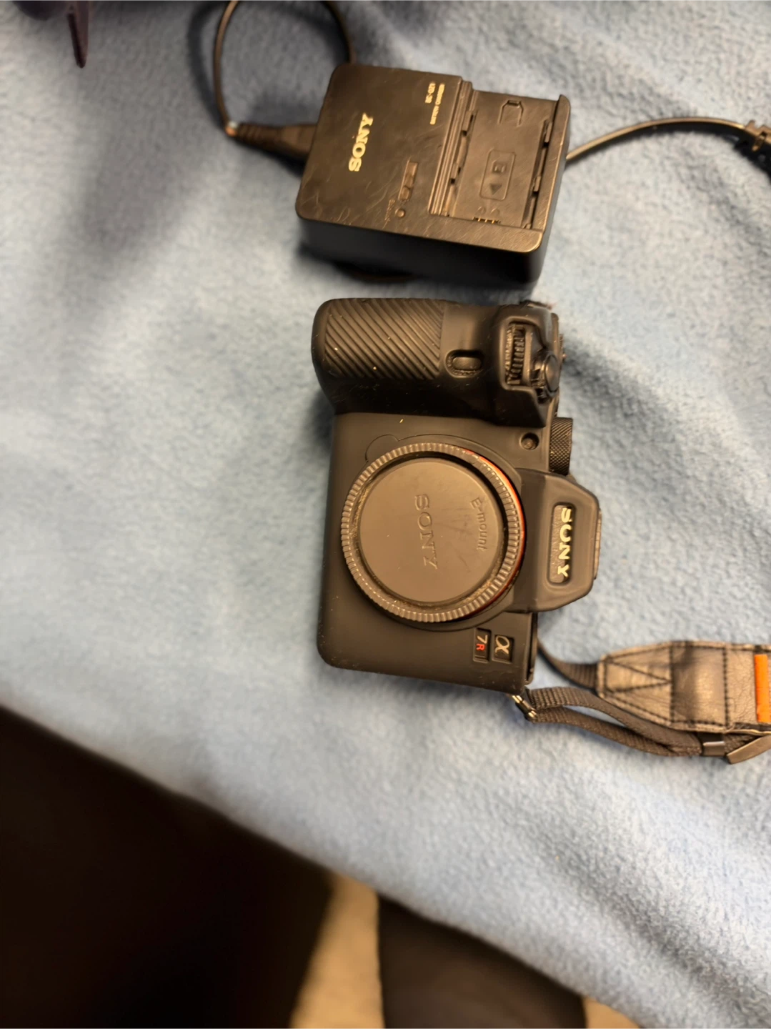 Sony Alpha a7R IV Mirrorless Camera - photo 3