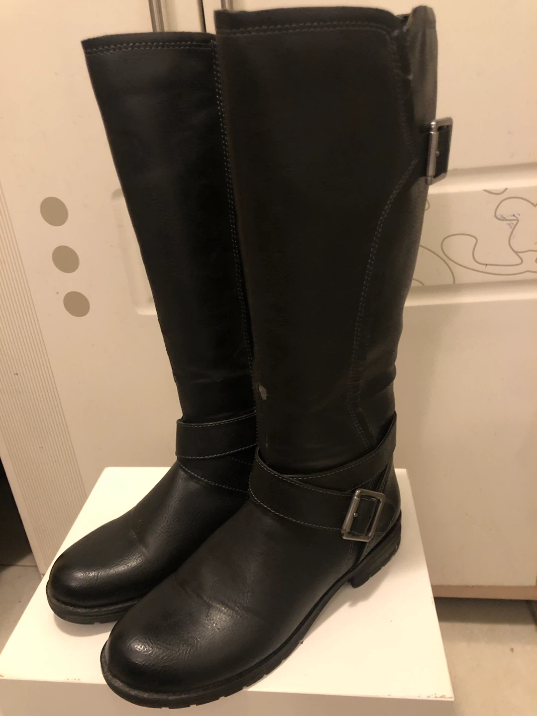 Black Knee-High Buckle Boots - photo 2