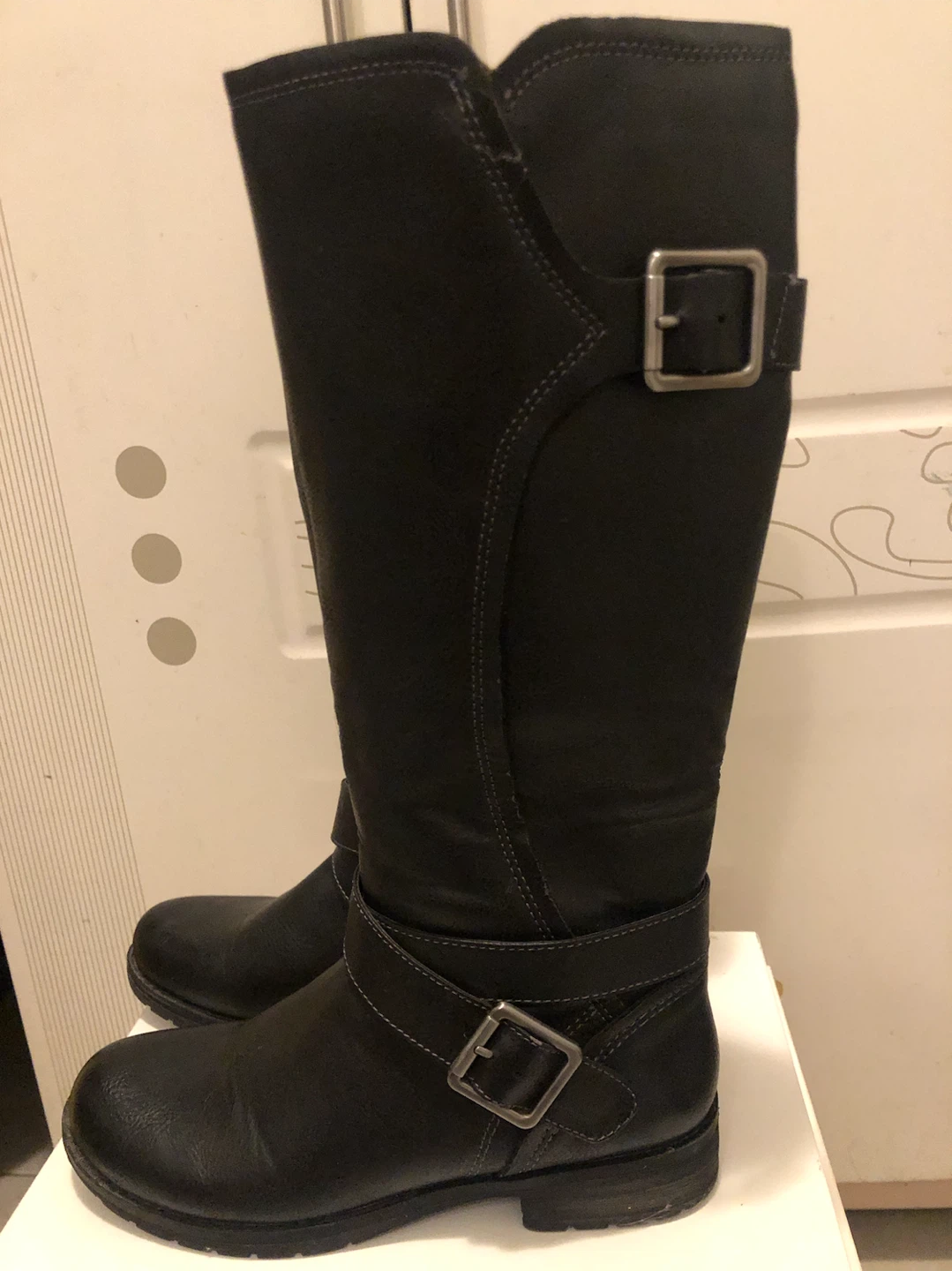 Black Knee-High Buckle Boots - photo 4