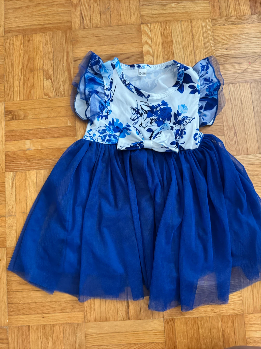 4 Baby Girls Dresses and Outfit Set 12-18M