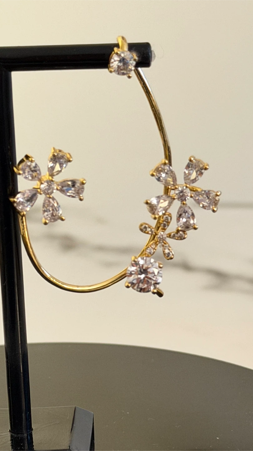 Gold-Tone Flower cubic zirconia Ear Cuffs - photo 3