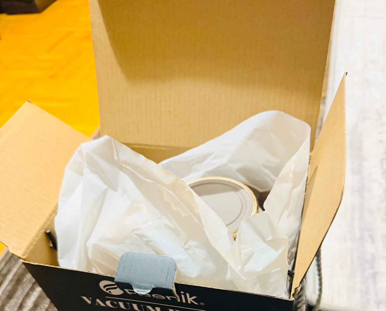 Feenik Vacuum Insulated Coffee Carafe, brand new - photo 5