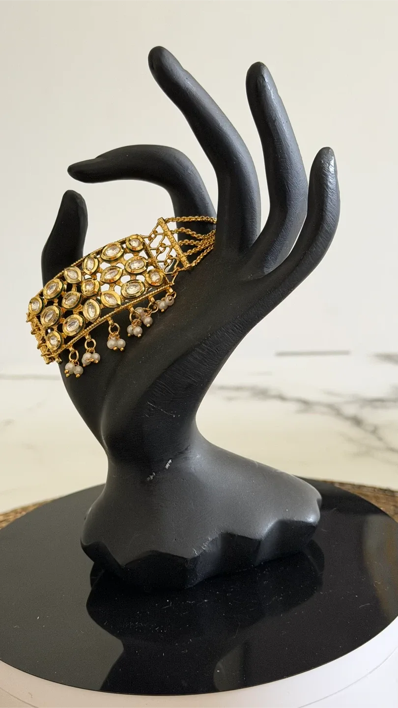 Gold plated Kundan Style Bracelet with Pearl Details - photo 4