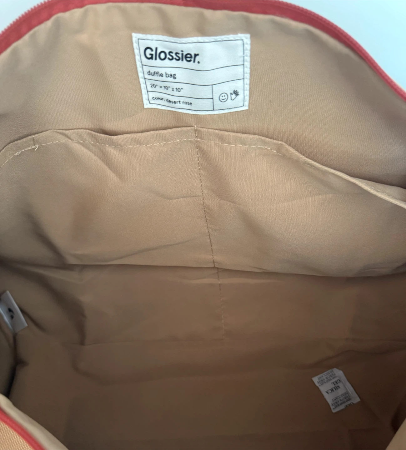 Glossier Duffle Bag Travel Gym Carry On Bag⁠/ 🆕 Retails $74+ tax - photo 5
