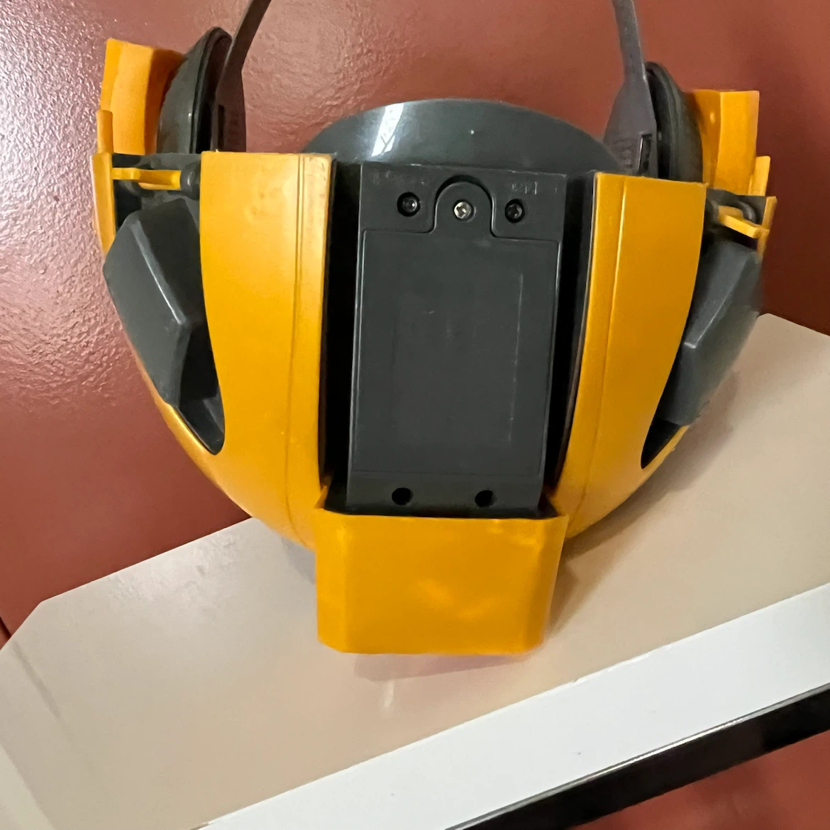 Hasbro Bumblebee helmet mask with sound effects - photo 4