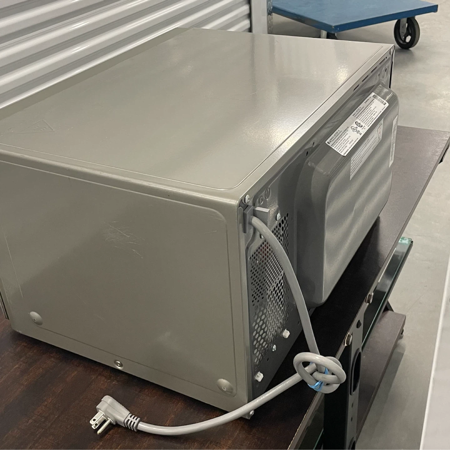 LG Smart Inverter Microwave - photo 4