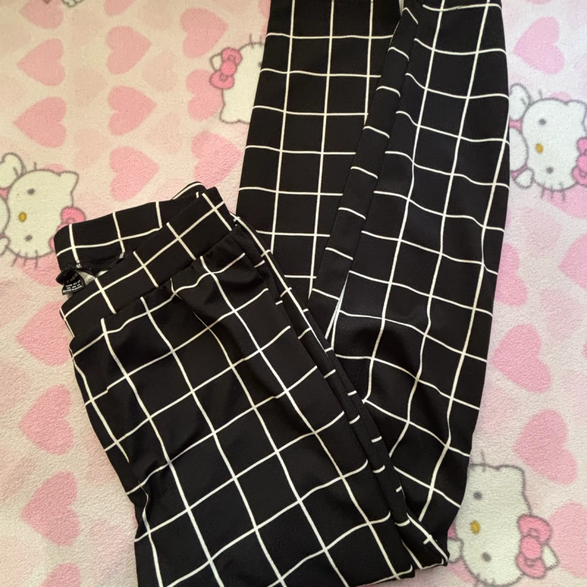 SHEIN - Black & White Grid Patterned Outfit - *Size Women XL* - photo 3