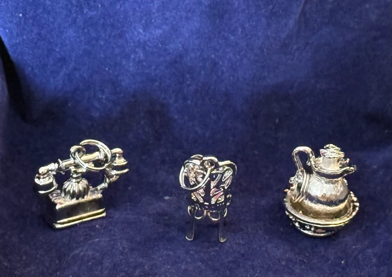 Vintage Avon Charms Collection - photo 4