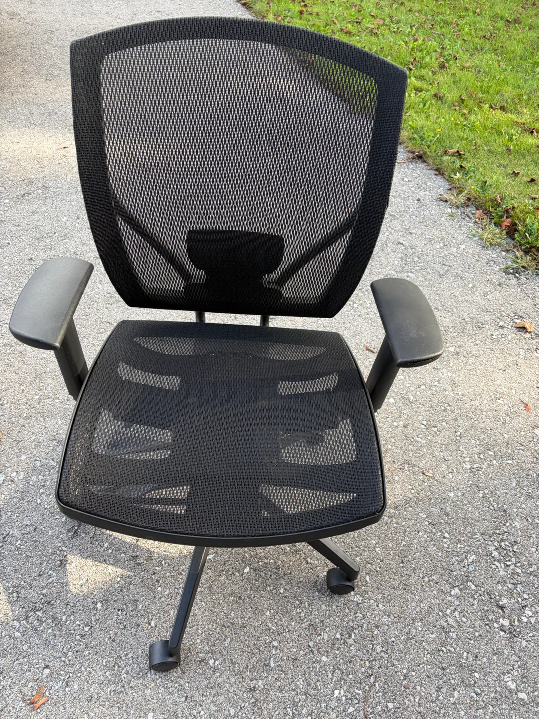 Black Ergonomic Mesh Office Chair, heavy duty, super strong
