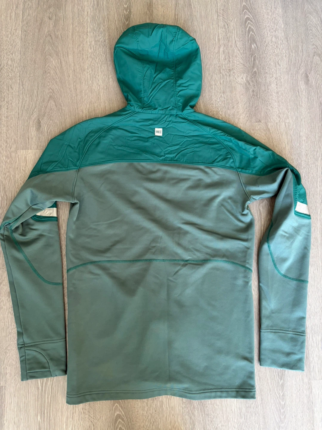 MEC Men's Hooded Jacket Green - photo 3