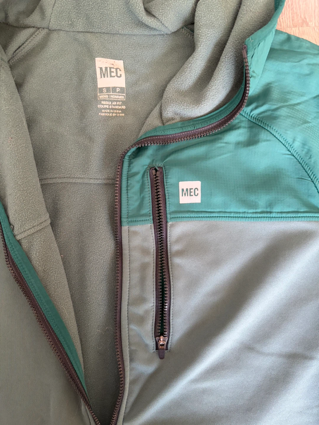 MEC Men's Hooded Jacket Green - photo 4