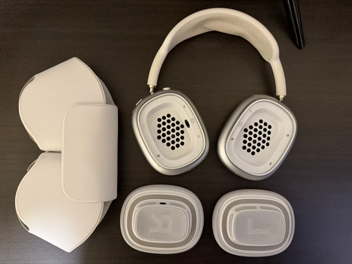 Apple AirPods Max Silver - LIKE NEW - photo 2