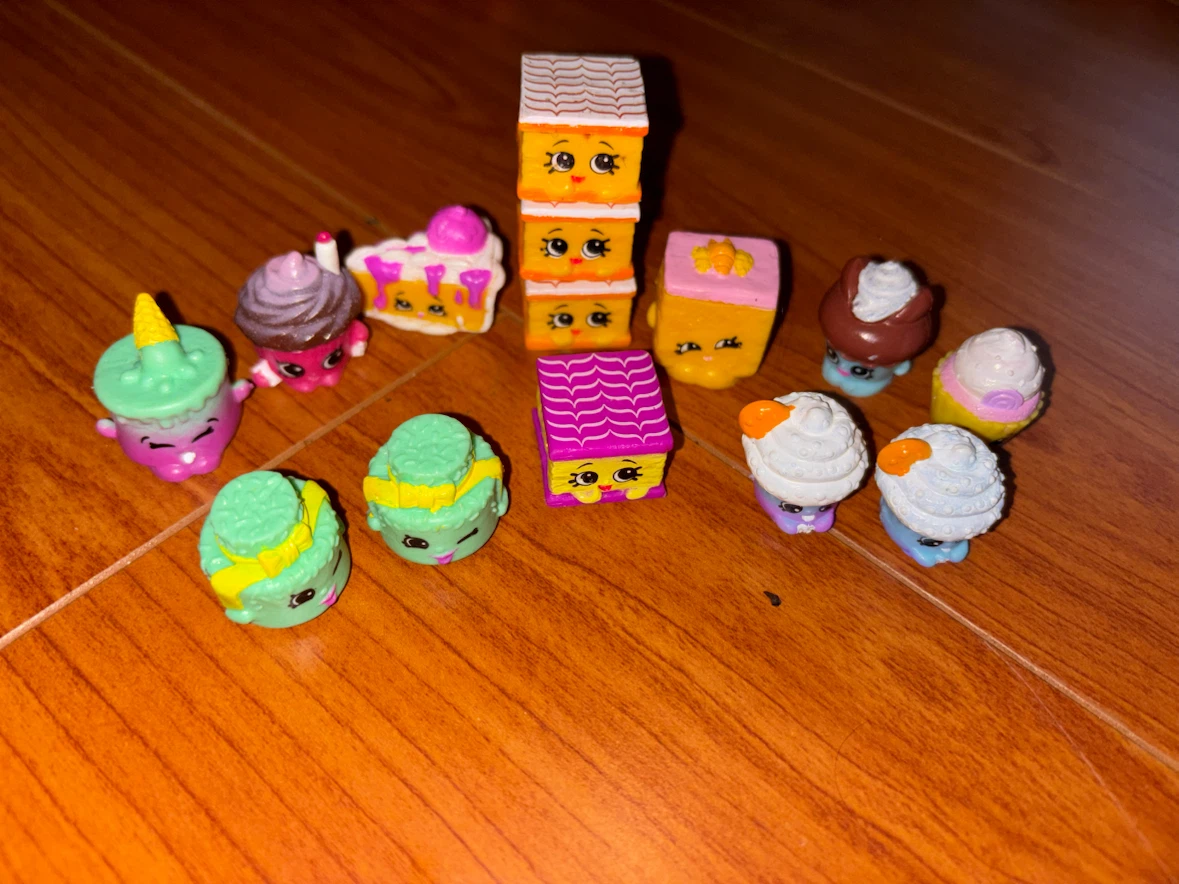 Shopkins Cakes 14pcs