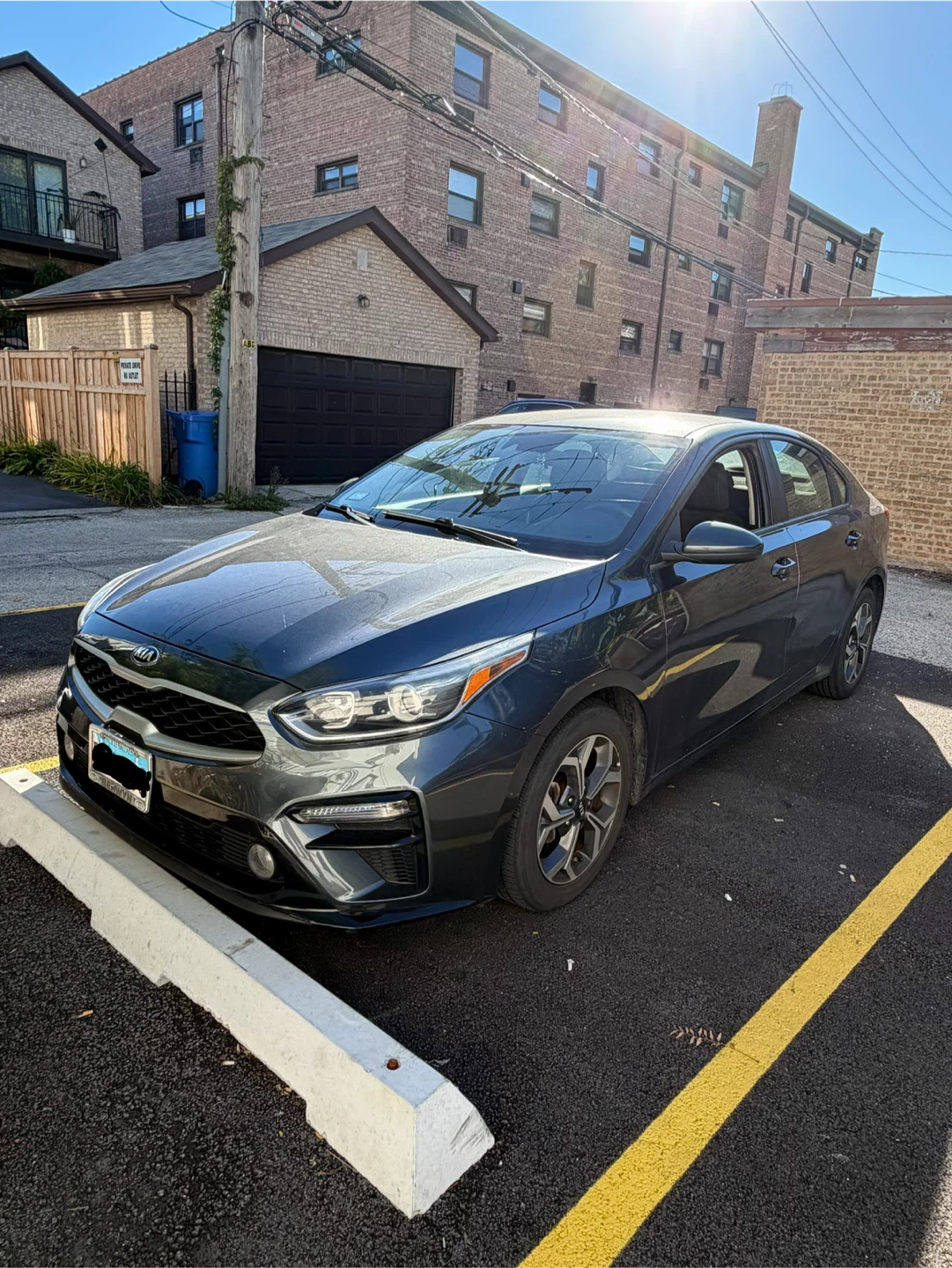 Kia Forte Sedan - photo 2