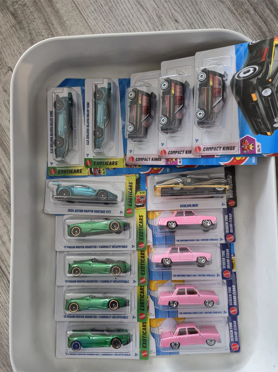 Large Collection of Hot Wheels Die-Cast Cars - photo 2