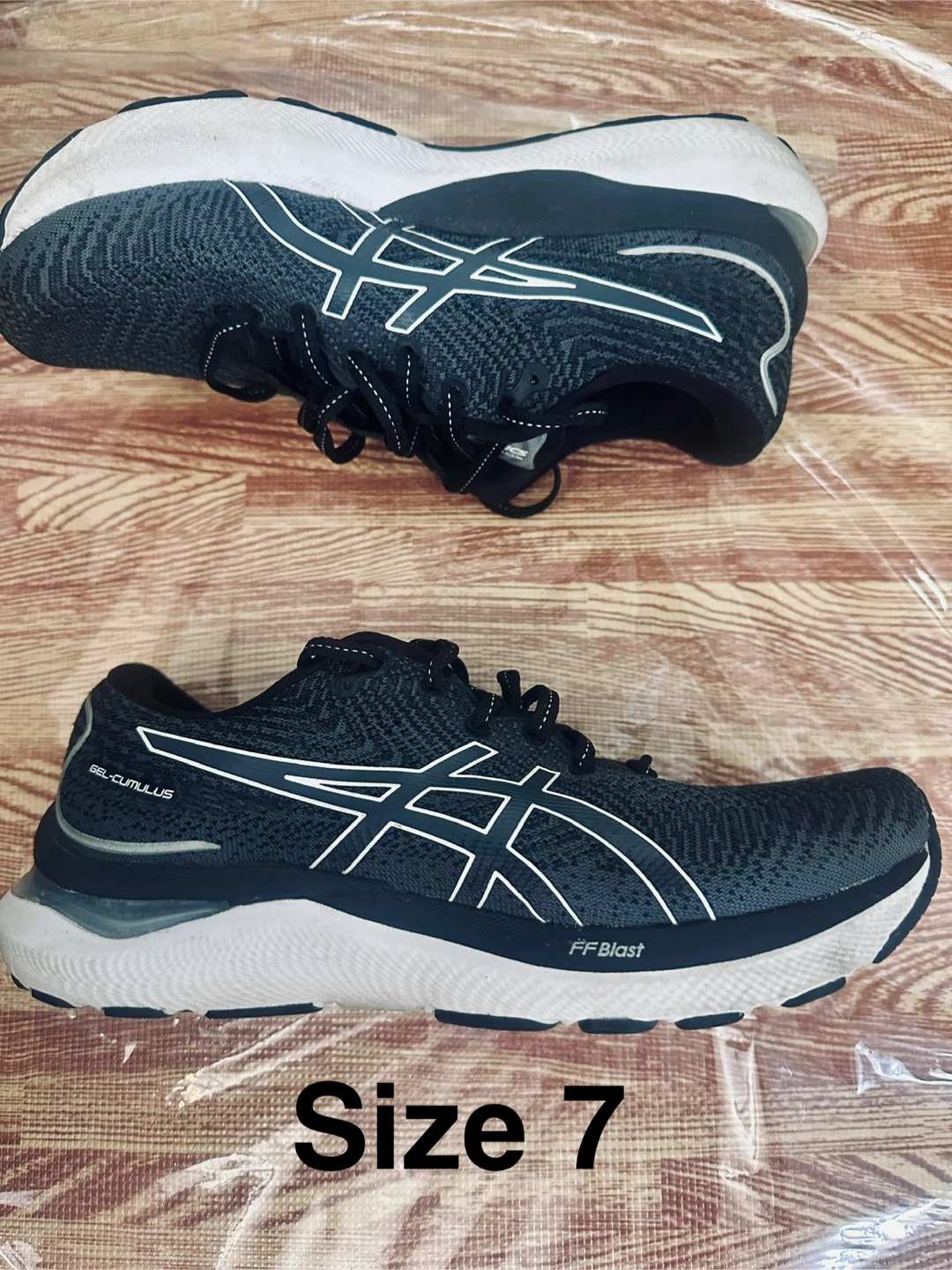 Asics Gel-Cumulus Running Shoes Size 7 - photo 2