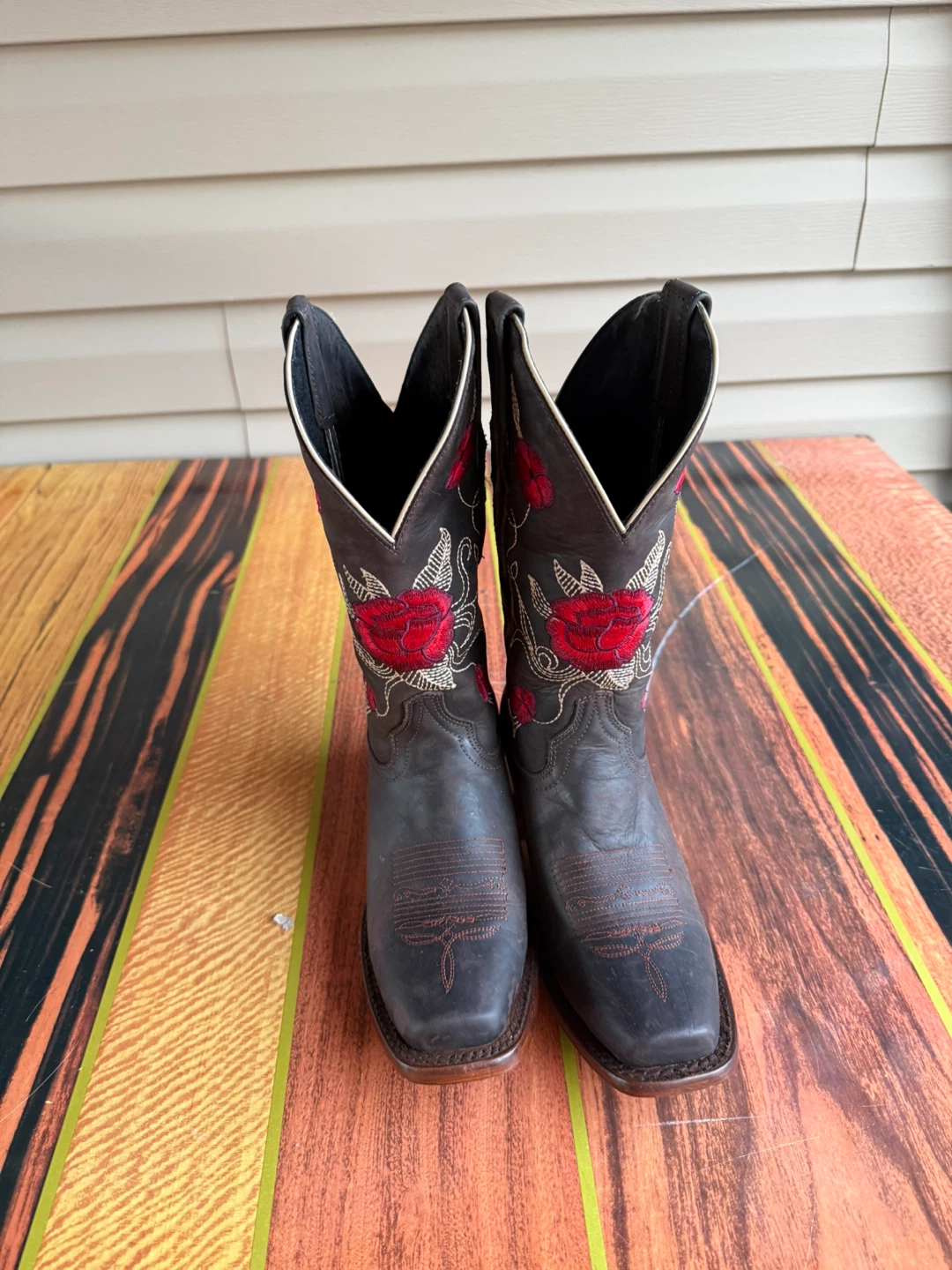 Embroidered Western Cowboy Boots