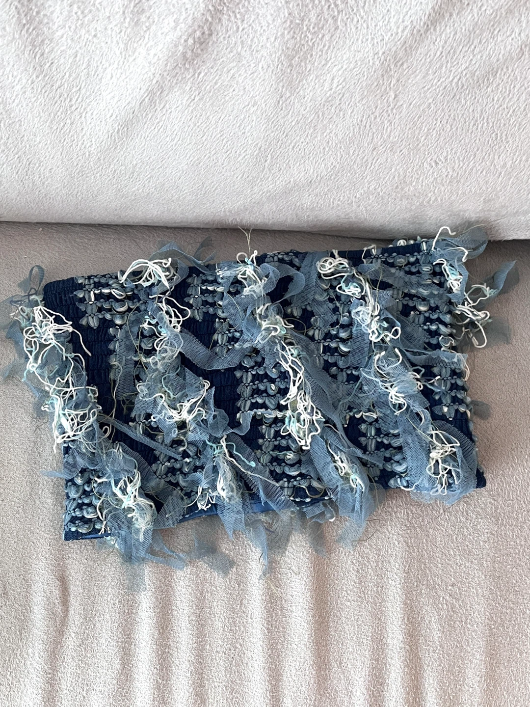Blue strapless frayed tube top - photo 2