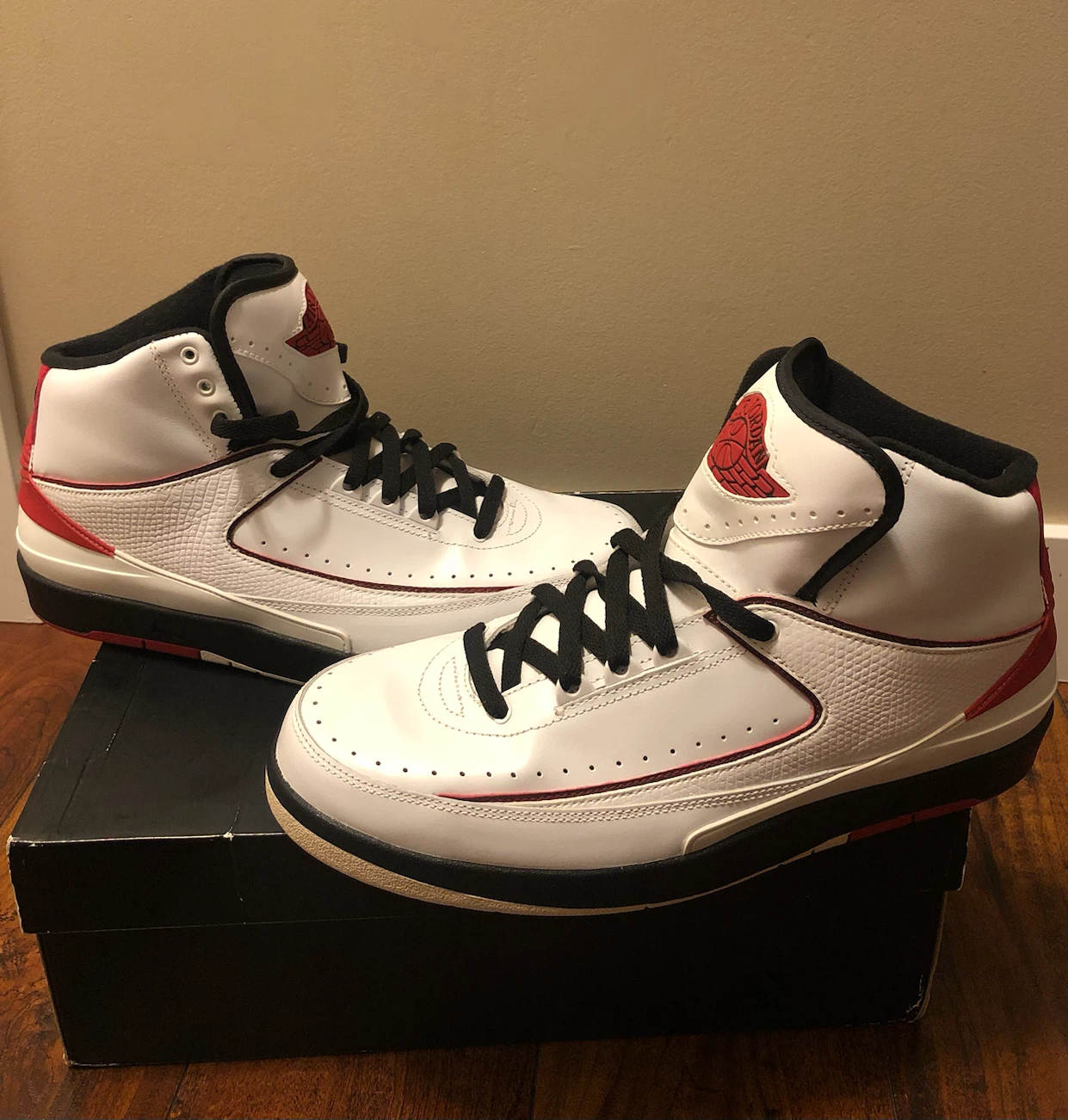 Air Jordan 2 Retro High-Top Sneakers New!