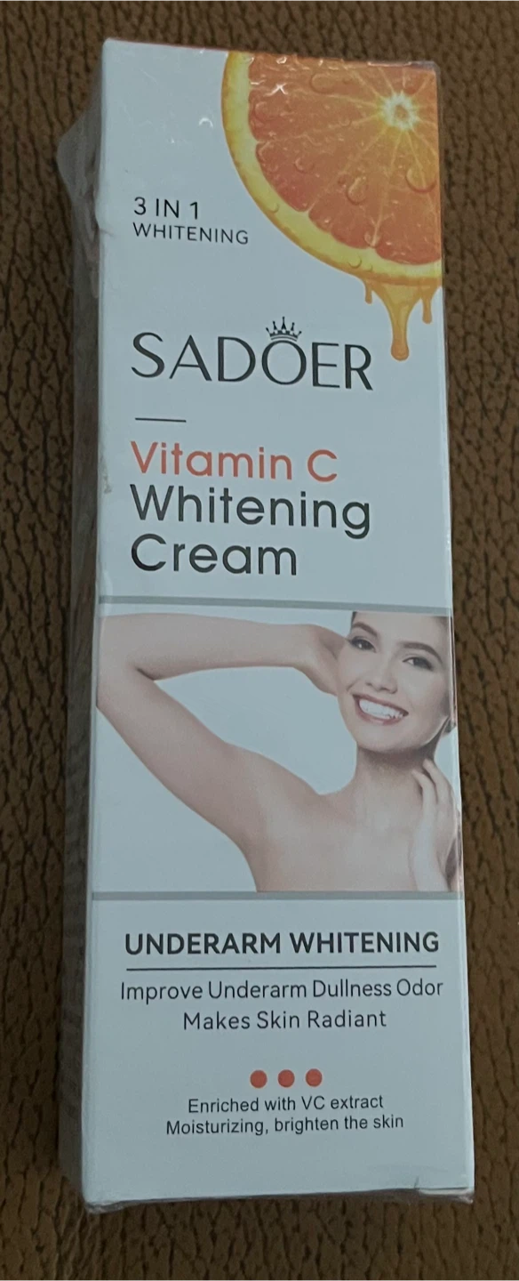 Sadoer Vitamin C Underarm Whitening Cream