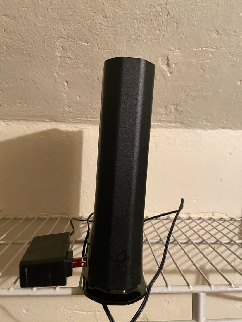 Hitron CODA-5810 Cable Modem/Router - photo 2