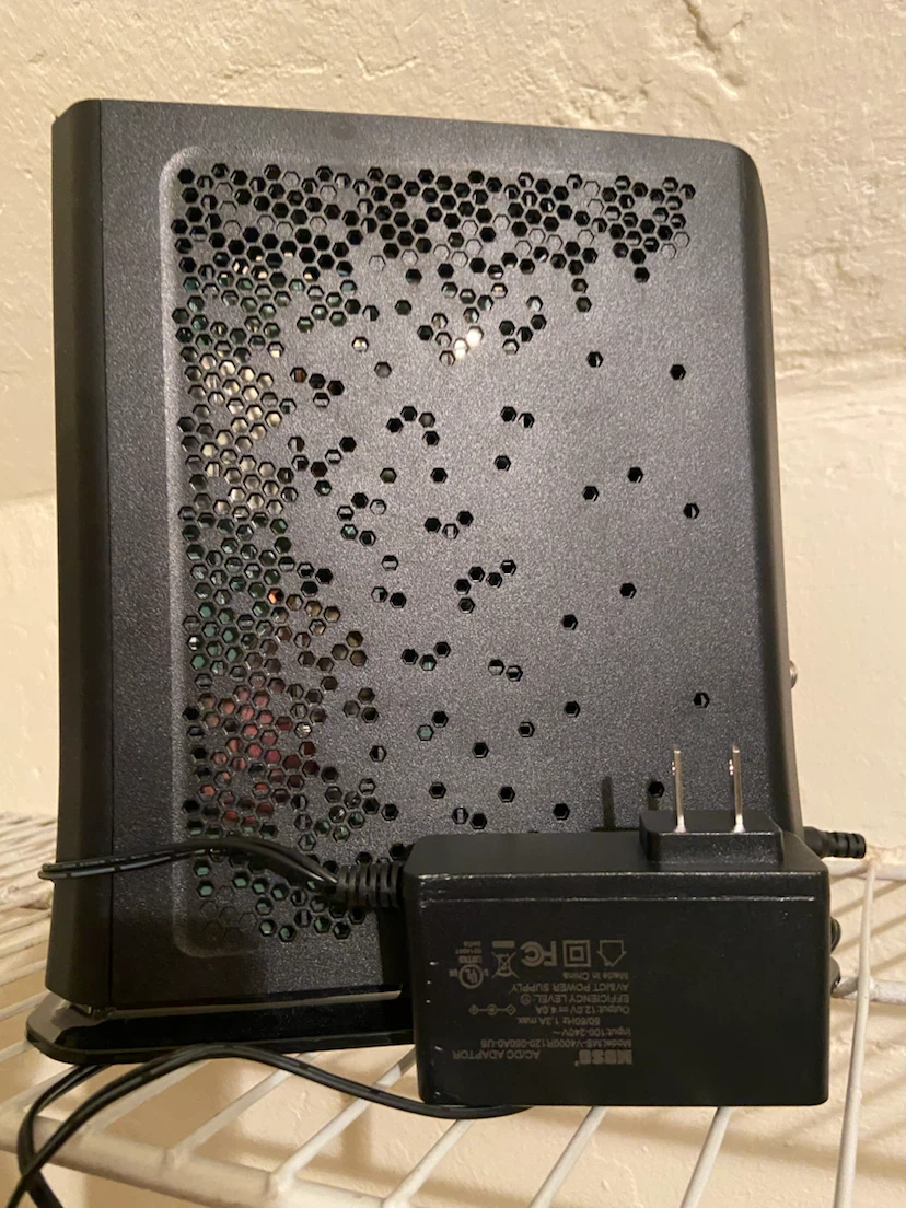 Hitron CODA-5810 Cable Modem/Router - photo 4
