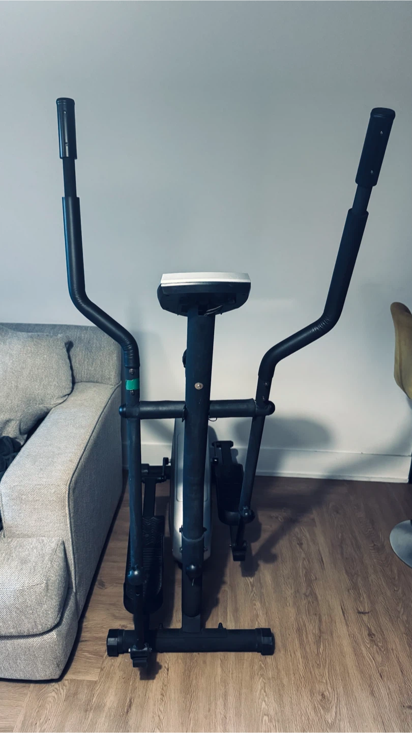 Evolution Elliptical Trainer
